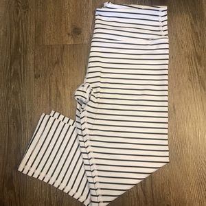 White & Black Striped Capris Leggings